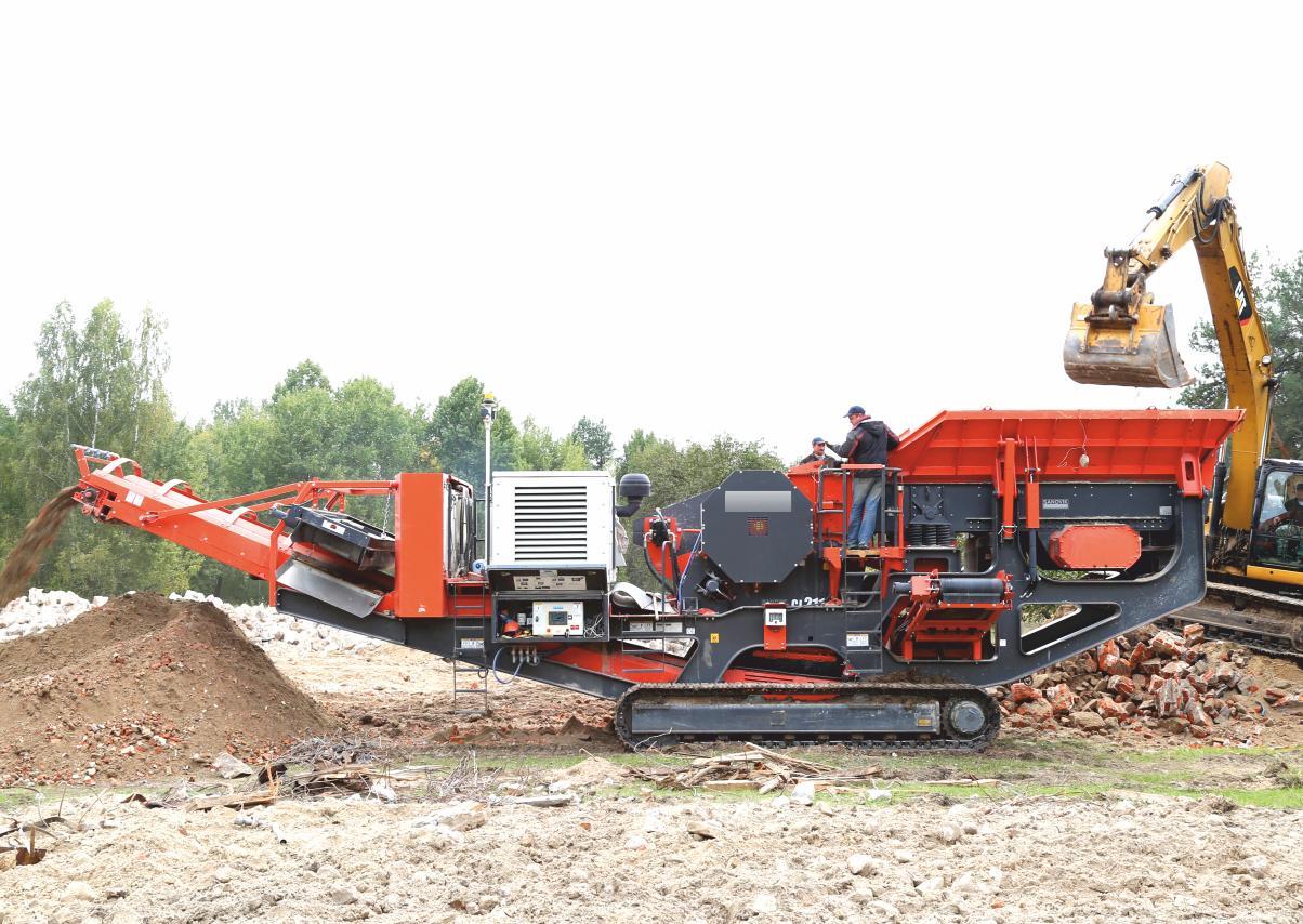 Дробилки sandvik. Sandvik qj330. Щековая дробилка Sandvik qj341. Щековая дробилка Sandvik qj331. Sandvik qj330 Fintec f1107 технические характеристики.